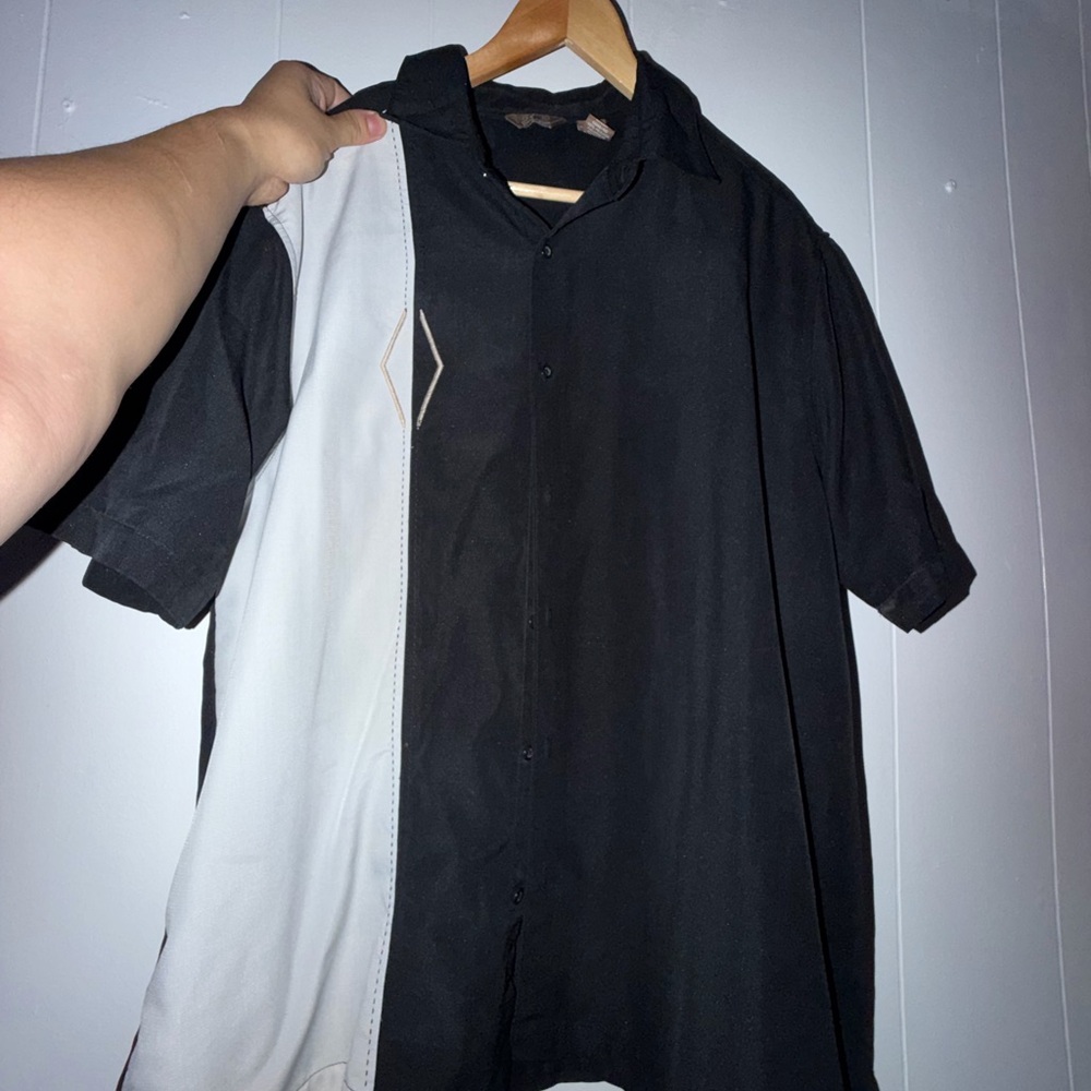 Men Black and White Short Sleeve Shirt